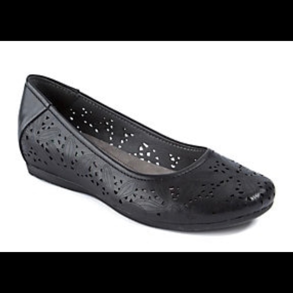 Baretraps Women’s Flats